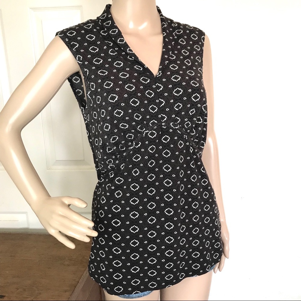 Women’s Michael Kors Sleeveless Blouse Size M